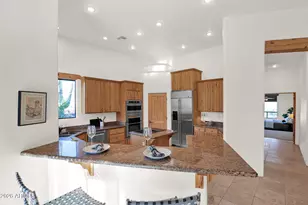 7130 E Saddleback St, Mesa, AZ 85207 - Photo 11