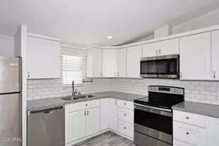 244 N Hawes Rd, Mesa, AZ 85207 - Photo 3