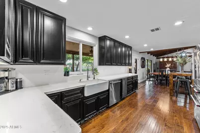 2601 E Mesquite Street, Gilbert, AZ 85296 - Photo 5