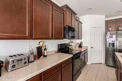 3826 S 185th Lane, Goodyear, AZ 85338 - Photo 15