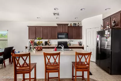 3826 S 185th Lane, Goodyear, AZ 85338 - Photo 17