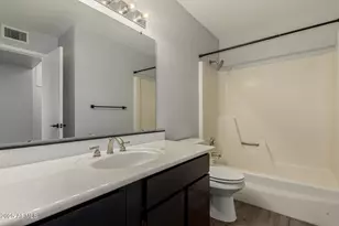 7320 N 44th Ave, Glendale, AZ 85301 - Photo 19