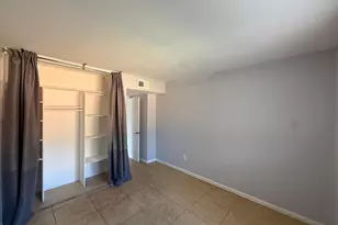 126 W Loma Vista Dr, Tempe, AZ 85282 - Photo 7