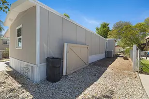 1650 S Arizona Ave, Chandler, AZ 85286 - Photo 25