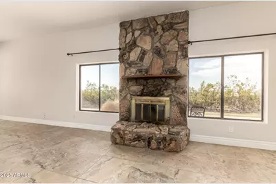 10445 S 27th Avenue, Laveen, AZ 85339 - Photo 17