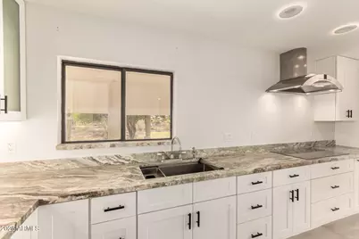 10445 S 27th Avenue, Laveen, AZ 85339 - Photo 11