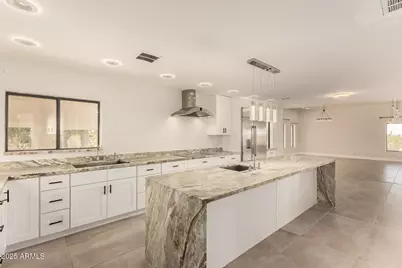 10445 S 27th Avenue, Laveen, AZ 85339 - Photo 9