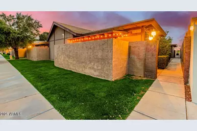 826 S Casitas Drive #A, Tempe, AZ 85281 - Photo 1