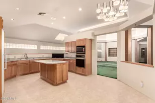 11132 W Kolina Ln, Sun City, AZ 85351 - Photo 19