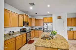 43579 W Sansom Dr, Maricopa, AZ 85138 - Photo 7