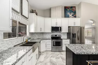 10468 E Mission Lane, Scottsdale, AZ 85258 - Photo 13