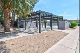 9025 W Elm St, Phoenix, AZ 85037 - Photo 29