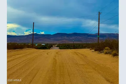 Tbd Chinle Dr Lot #4  1 Acre --, Golden Valley, AZ 86413 - Photo 3
