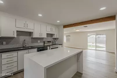 4025 E Surrey Avenue, Phoenix, AZ 85032 - Photo 5