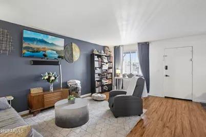 1702 W Tuckey Lane #211, Phoenix, AZ 85015 - Photo 1