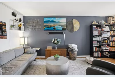 1702 W Tuckey Lane #211, Phoenix, AZ 85015 - Photo 9