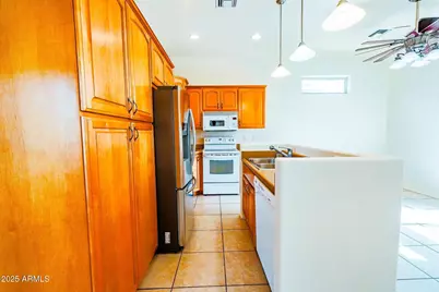 17200 W Bell Road #1041, Surprise, AZ 85374 - Photo 5