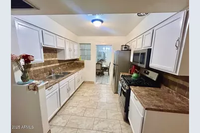 4715 N 51st Avenue, Phoenix, AZ 85031 - Photo 9