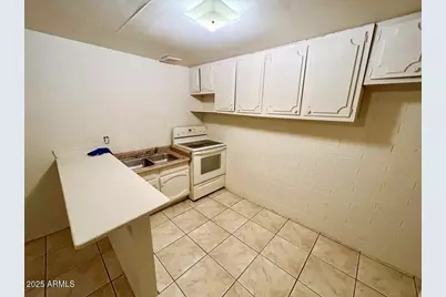 4715 N 51st Avenue, Phoenix, AZ 85031 - Photo 21