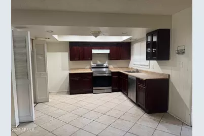 6765 N 44th Avenue, Glendale, AZ 85301 - Photo 5