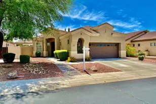 6827 S St Andrews Way, Gilbert, AZ 85298 - Photo 1