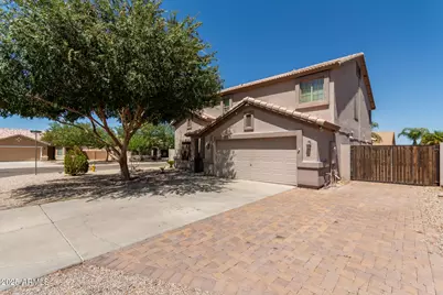 1614 E Vernoa Street, San Tan Valley, AZ 85140 - Photo 3