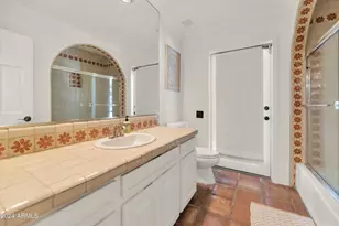 8712 N 68th St, Paradise Valley, AZ 85253 - Photo 21