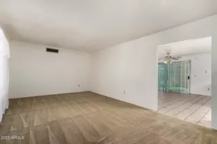 8618 N 43rd Dr, Glendale, AZ 85302 - Photo 7