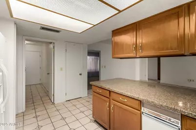 8618 N 43rd Drive, Glendale, AZ 85302 - Photo 11