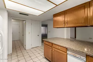 8618 N 43rd Dr, Glendale, AZ 85302 - Photo 11