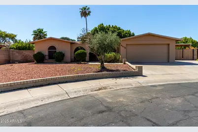 8618 N 43rd Drive, Glendale, AZ 85302 - Photo 1
