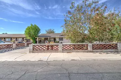 5034 W Roanoke Avenue, Phoenix, AZ 85035 - Photo 1