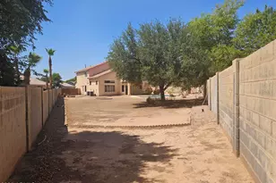 897 W Pinon Ave, Gilbert, AZ 85233 - Photo 43