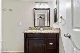 3201 N 38th St, Phoenix, AZ 85018 - Photo 23