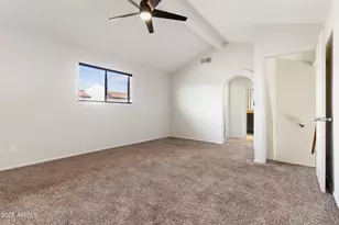 3201 N 38th St, Phoenix, AZ 85018 - Photo 23