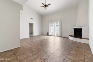 3201 N 38th St, Phoenix, AZ 85018 - Photo 9