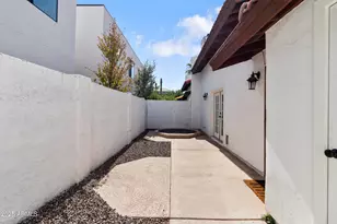 3201 N 38th St, Phoenix, AZ 85018 - Photo 27