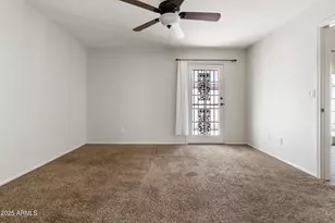 3201 N 38th St, Phoenix, AZ 85018 - Photo 21