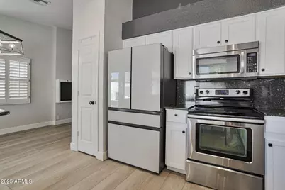 7126 W Columbine Drive, Peoria, AZ 85381 - Photo 9