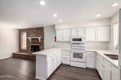 2205 E Garnet Avenue, Mesa, AZ 85204 - Photo 15