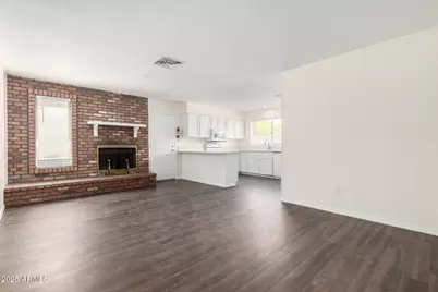 2205 E Garnet Avenue, Mesa, AZ 85204 - Photo 11