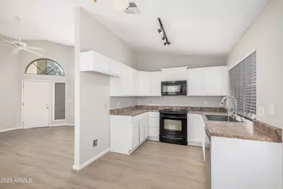 1706 E Fremont Road, Phoenix, AZ 85042 - Photo 13