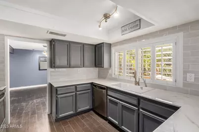 10449 N 9th Street, Phoenix, AZ 85020 - Photo 11