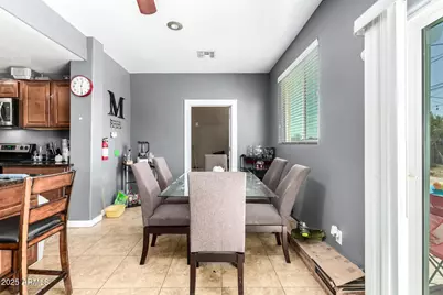 3801 W Wilshire Drive, Phoenix, AZ 85009 - Photo 9