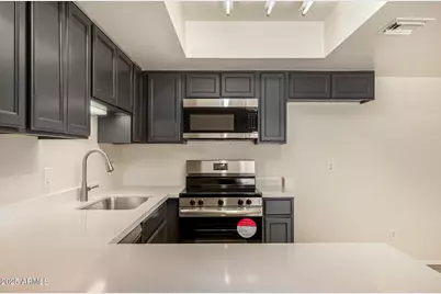 704 N 4th Street #2, Avondale, AZ 85323 - Photo 7