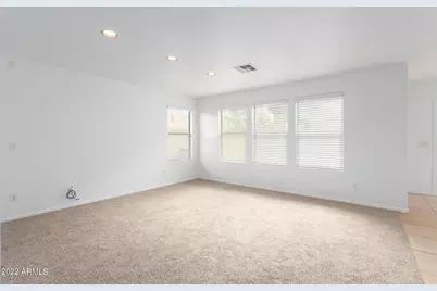 6475 W Freeway Lane, Glendale, AZ 85302 - Photo 9