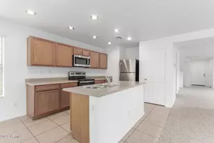 6475 W Freeway Ln, Glendale, AZ 85302 - Photo 5