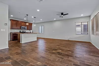 17881 W Silver Fox Way, Goodyear, AZ 85338 - Photo 19