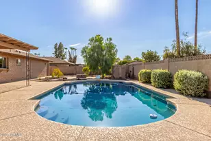 2070 E Manhatton Dr, Tempe, AZ 85282 - Photo 39