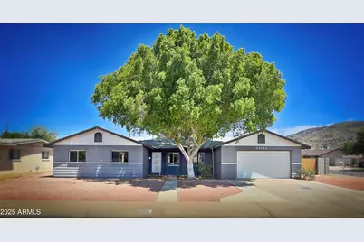 13121 N 21st Drive, Phoenix, AZ 85029 - Photo 1